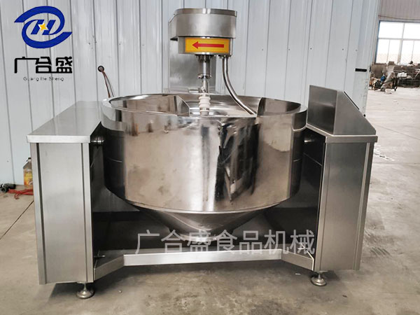 辣椒酱搅拌炒锅改变了传统手工翻炒的弊端
